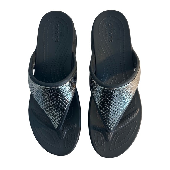 Crocs Monterey Metallic Wedge Toe Post Sandals Size 10 Silver Black Flip Flops - Picture 3 of 11